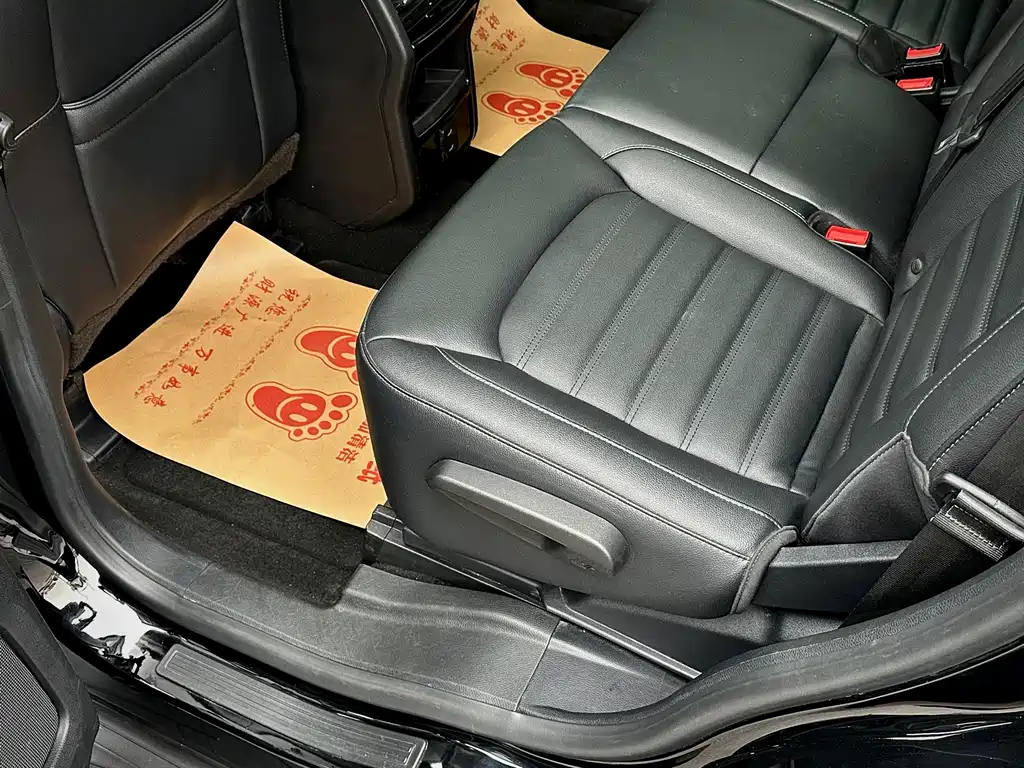 Ford Edge 2020 — фото 14