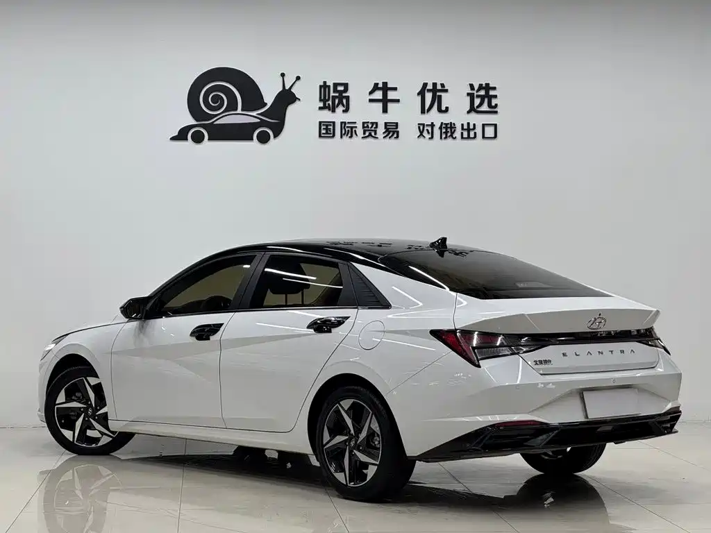 Hyundai Elantra 2023