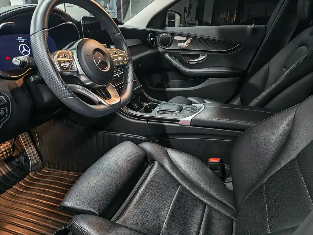 Mercedes-Benz C-Class 2020 — фото 8