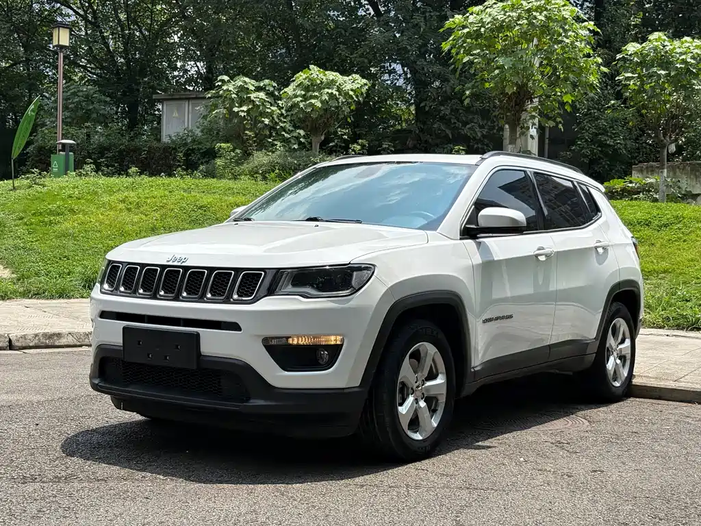 Jeep Compass 2020 — фото 1