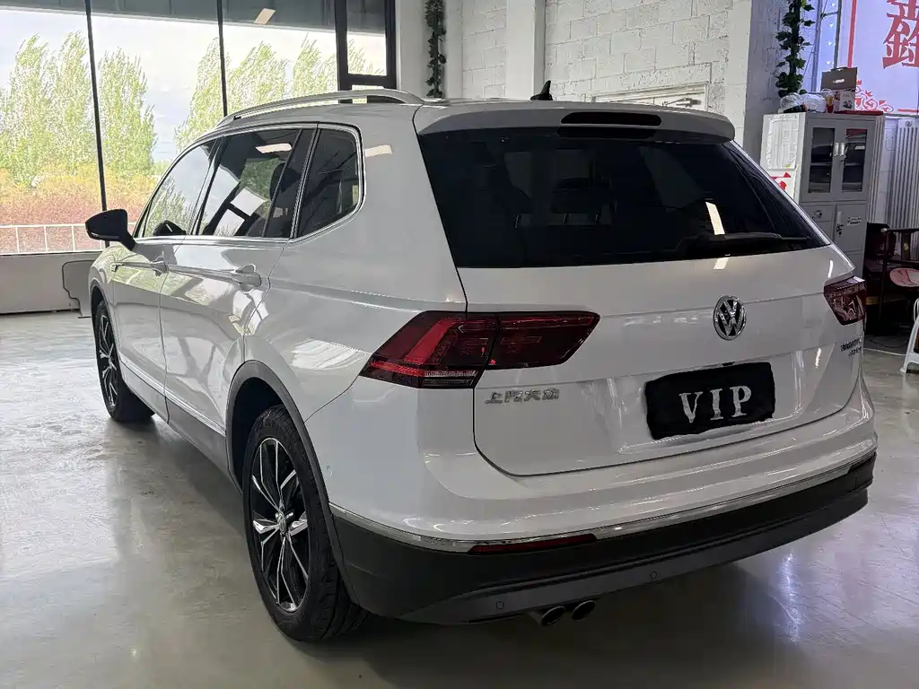 Volkswagen Tiguan L 2018 — фото 7