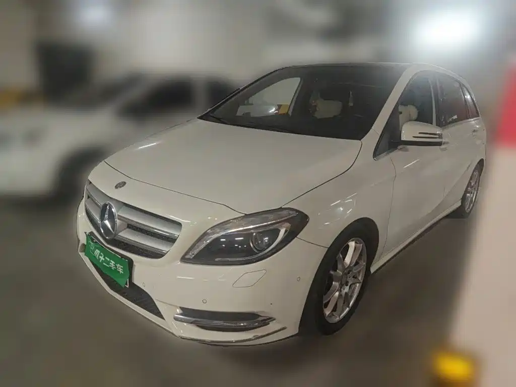 Mercedes-Benz B-Class 2014 — фото 1