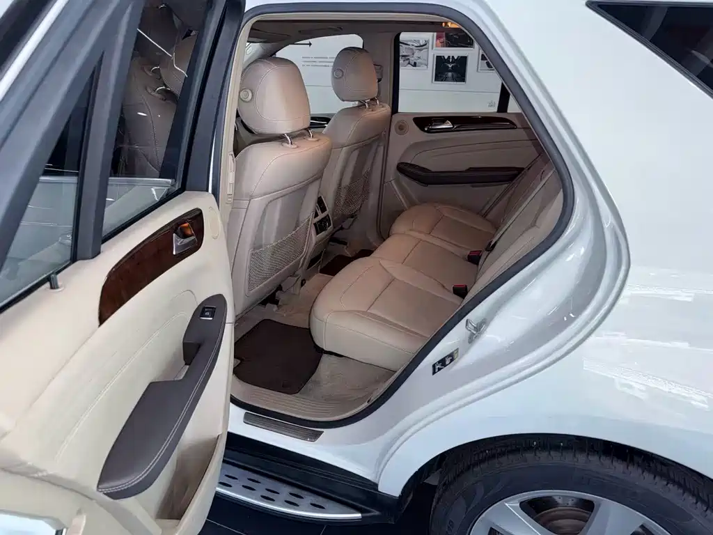 Mercedes-Benz M-Class 2013 — фото 12