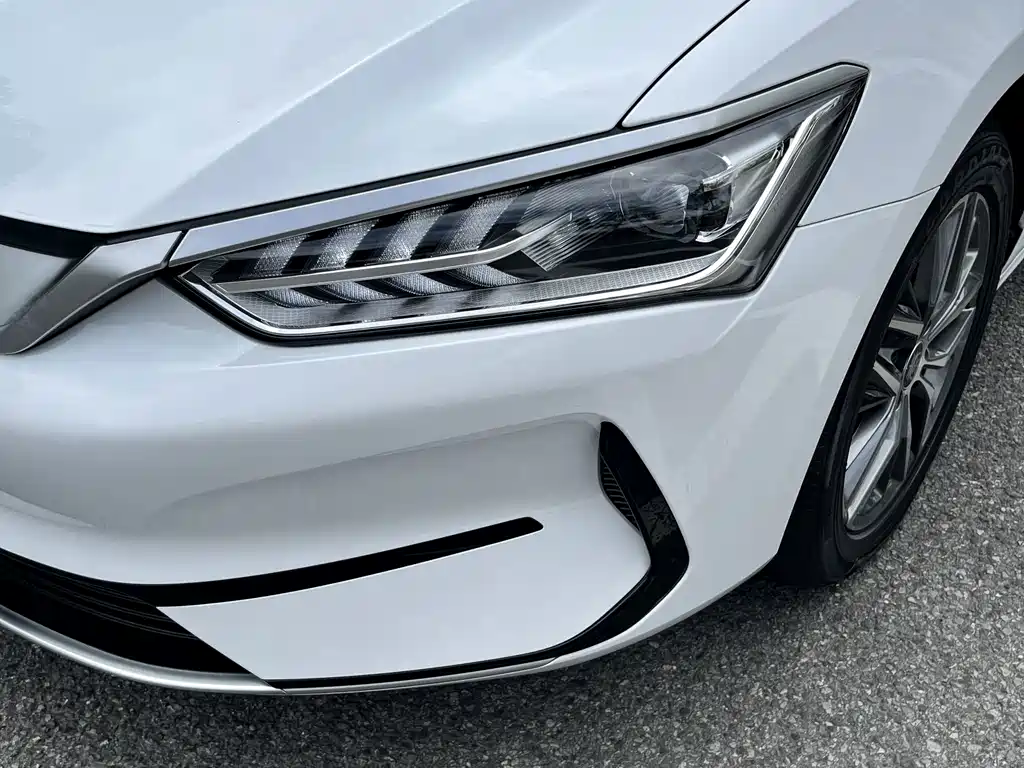 BYD Qin PLUS 2023 — фото 21
