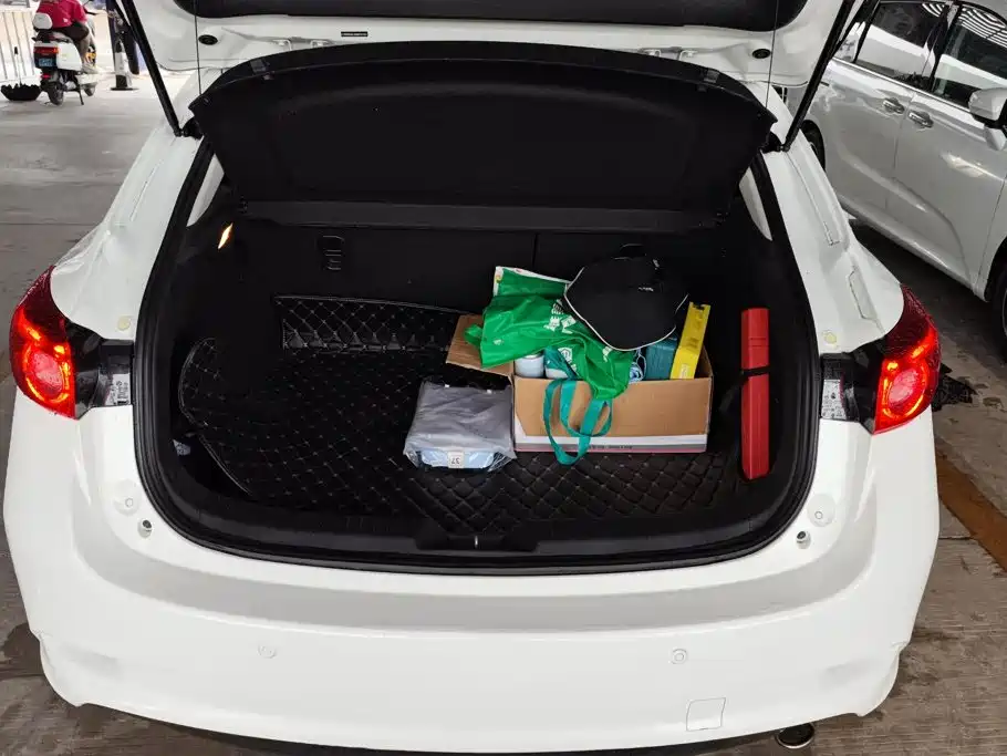 Mazda 3 Axela 2017