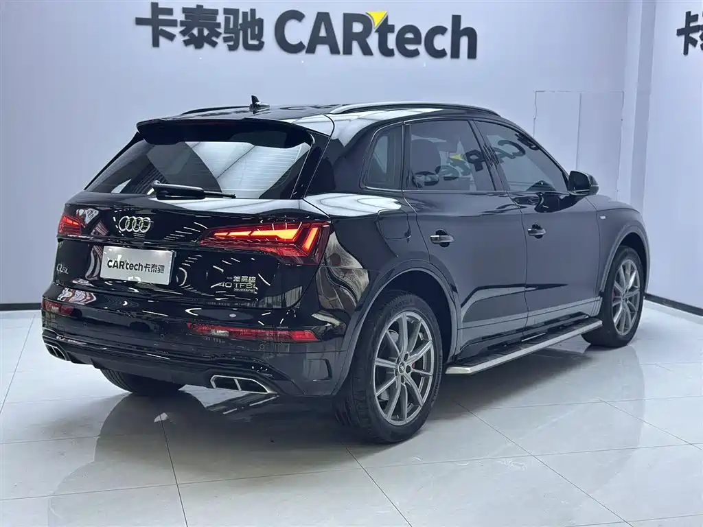 Audi Q5L 2023 — фото 4