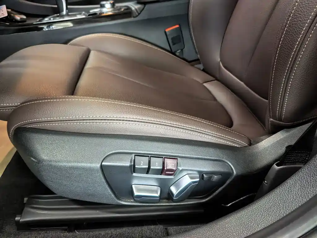 BMW 1 Series 2023 — фото 14