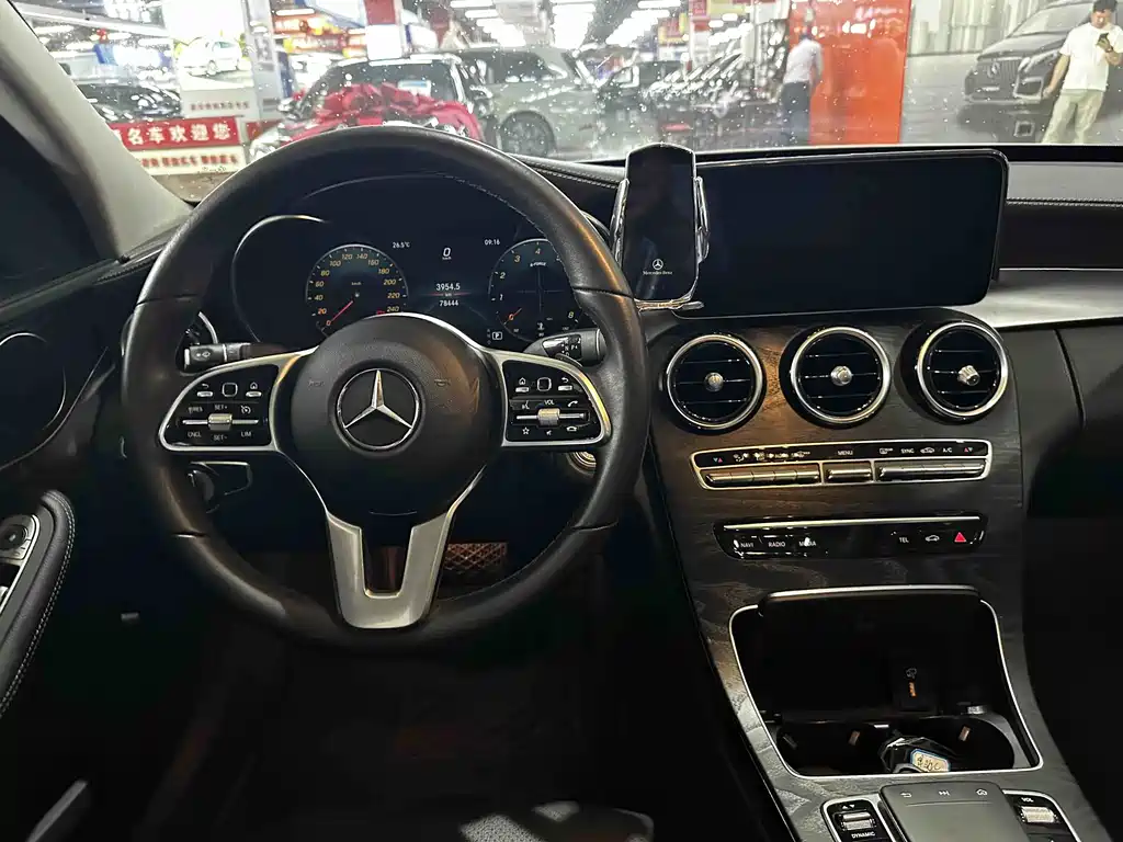 Mercedes-Benz C-Class 2019