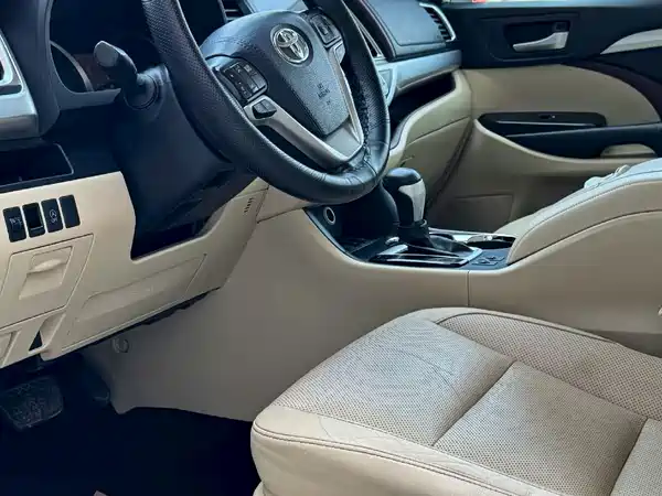 Toyota Highlander 2017