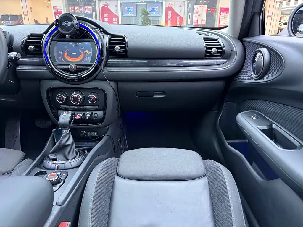 MINI Clubman 2017 — фото 15