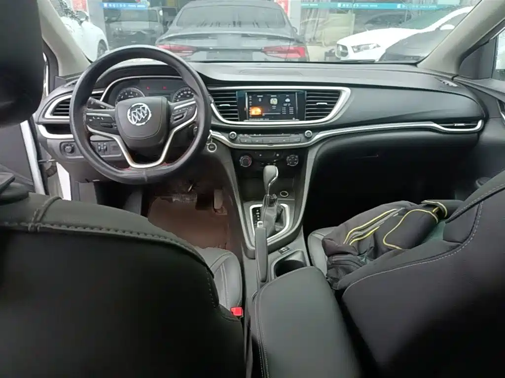 Buick Excelle 2022 — фото 10