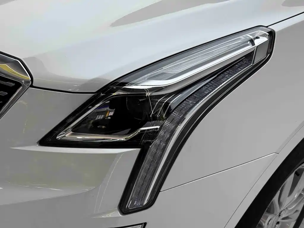 Cadillac XT5 2022 — фото 4