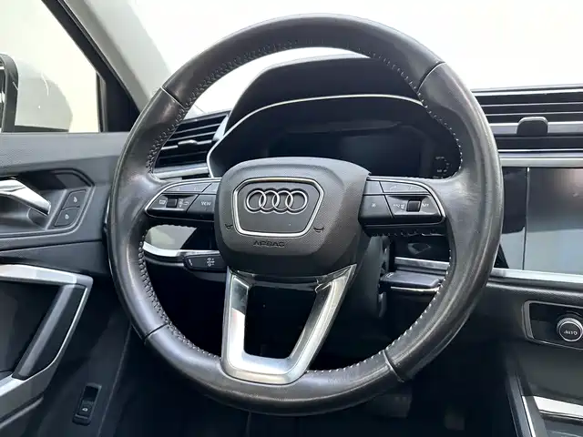 Audi Q3 2019 — фото 15