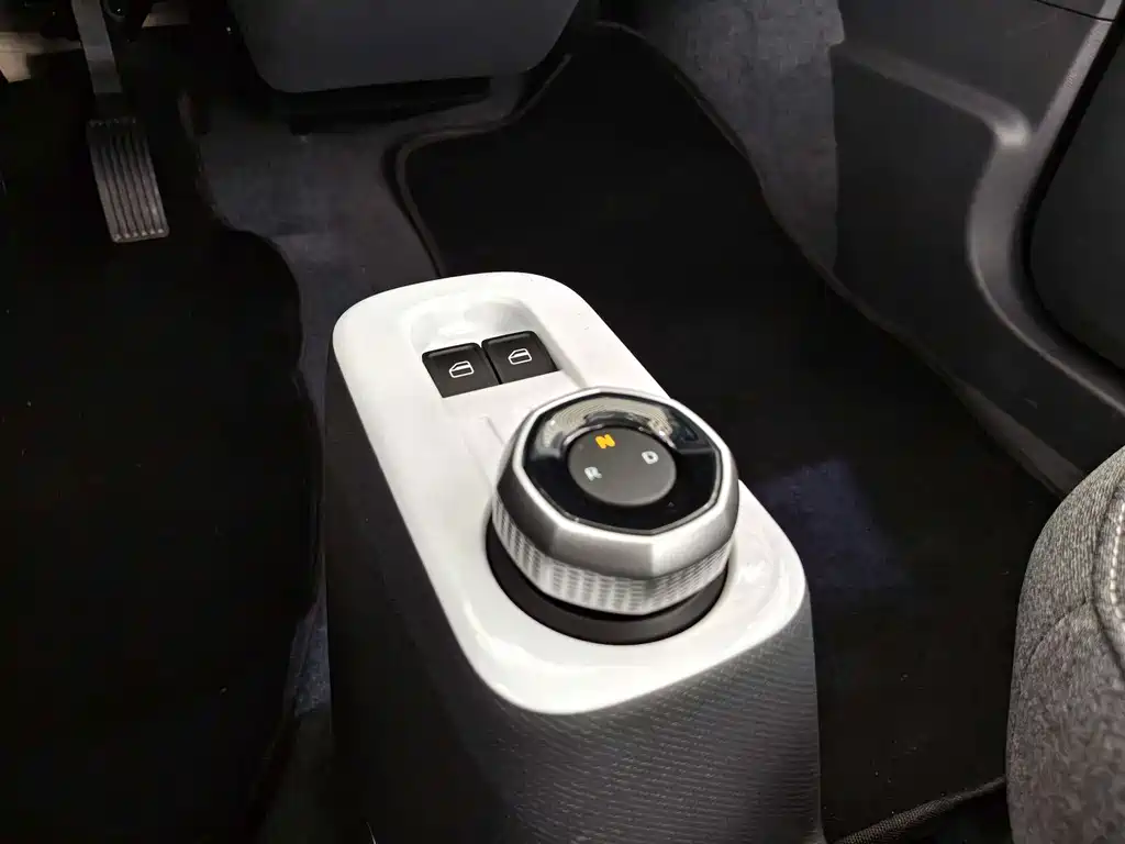 Geely Galaxy Panda 2025 — фото 10