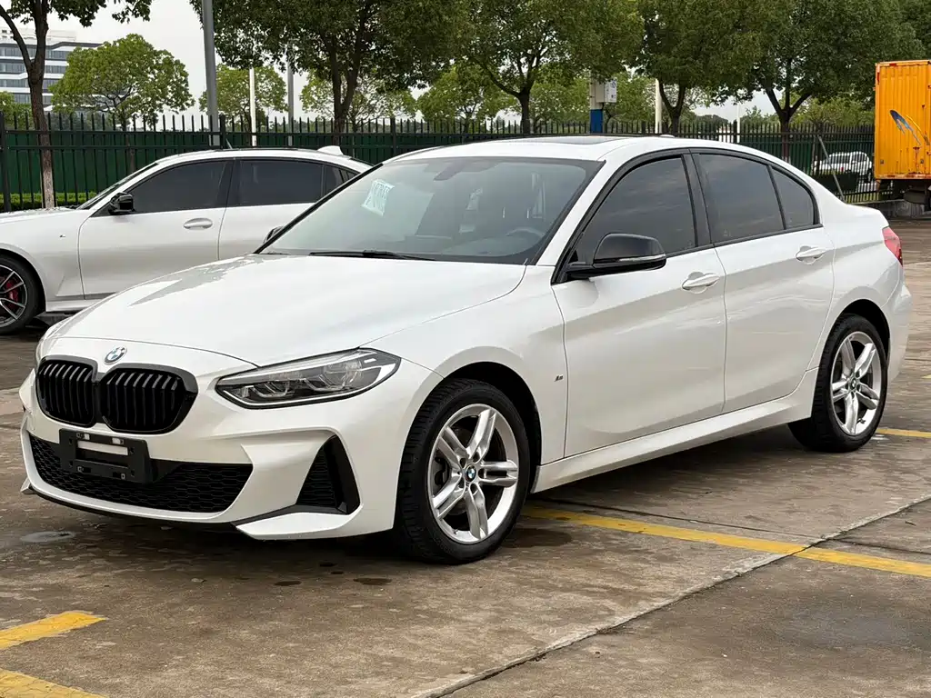 BMW 1 Series 2022