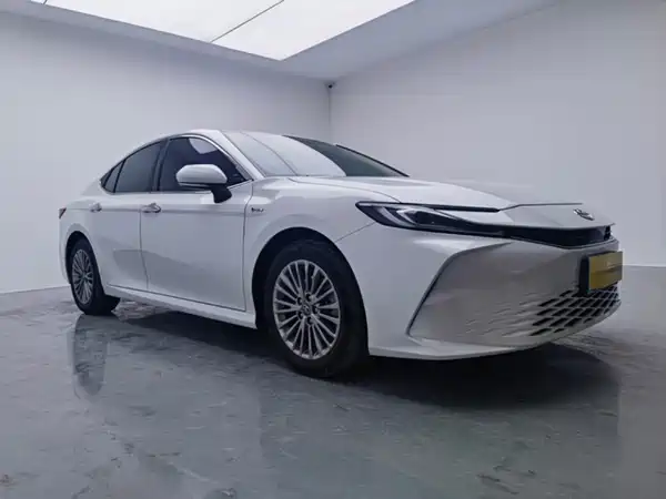 Toyota Camry 2025