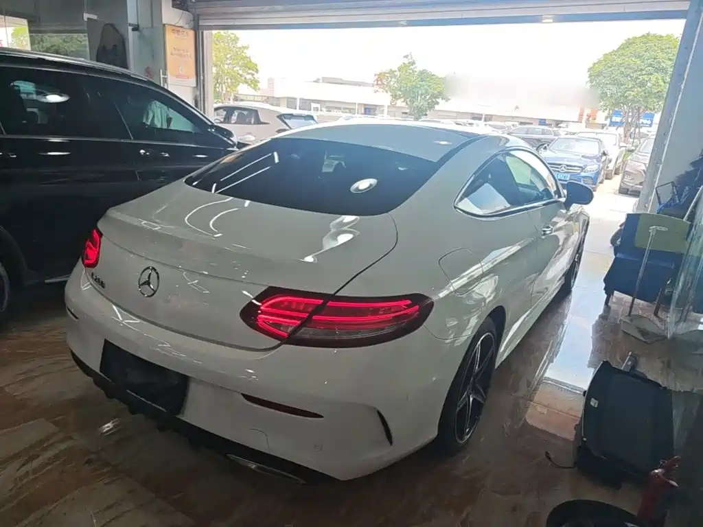 Mercedes-Benz C-Class 2018
