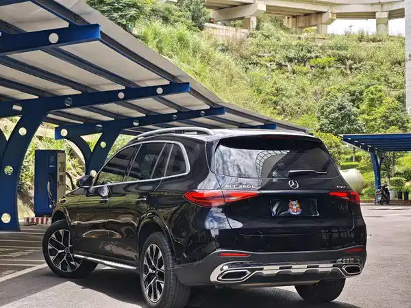Mercedes-Benz GLC 2023