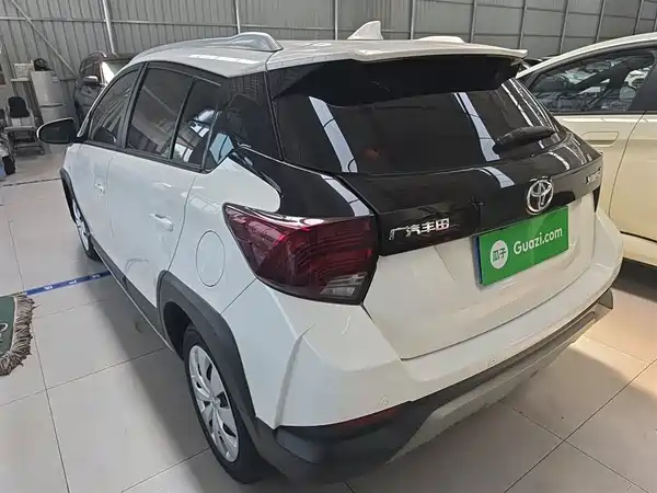 Toyota Yaris L 2022