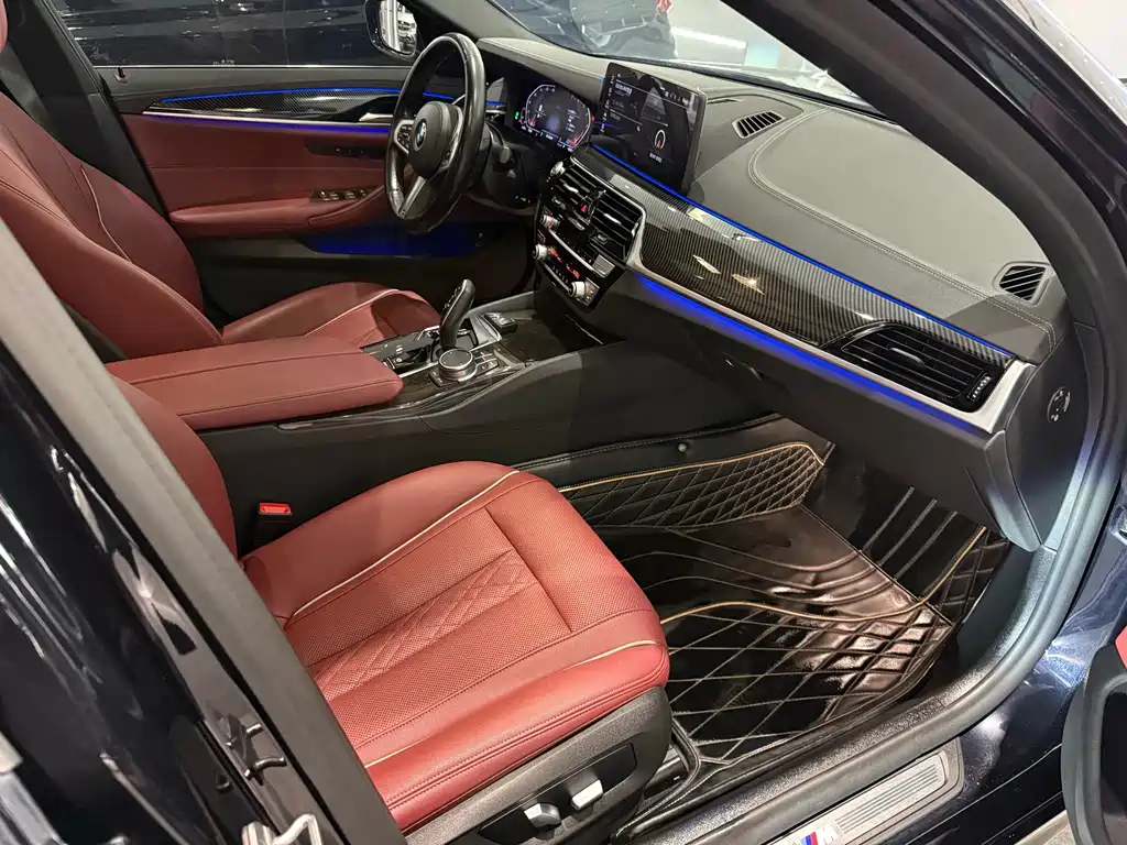 BMW 5 Series 2021