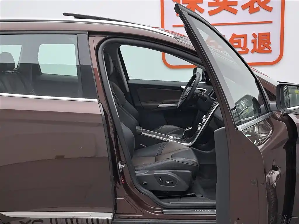 Volvo XC60 2015 — фото 23