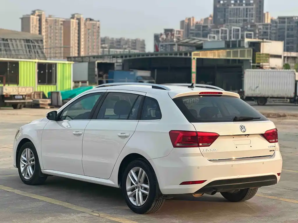 Volkswagen Gran Lavida 2017 — фото 14