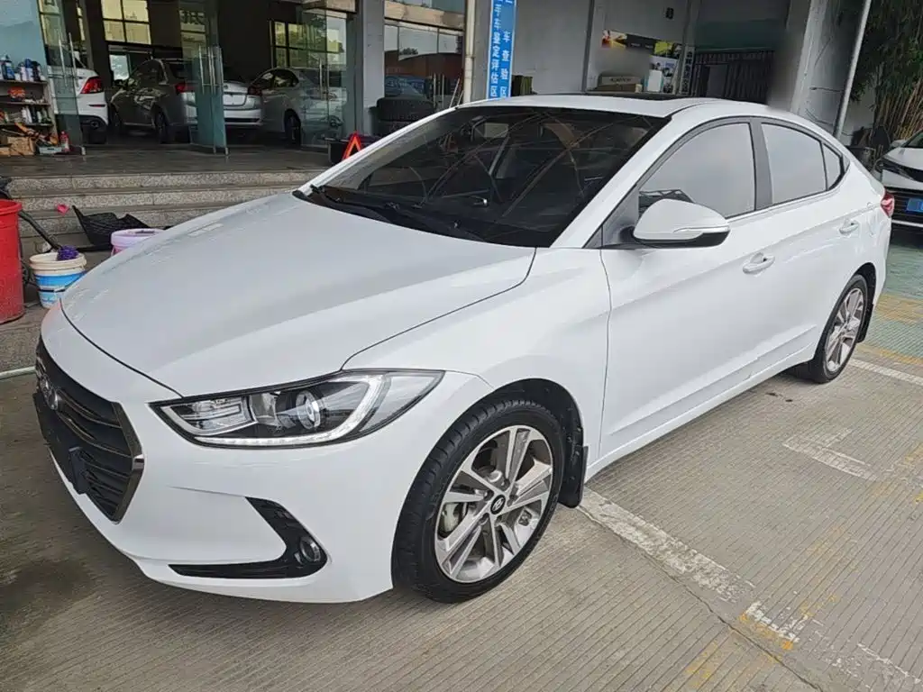 Hyundai Elantra 2017