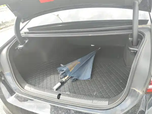 BMW i5 2025