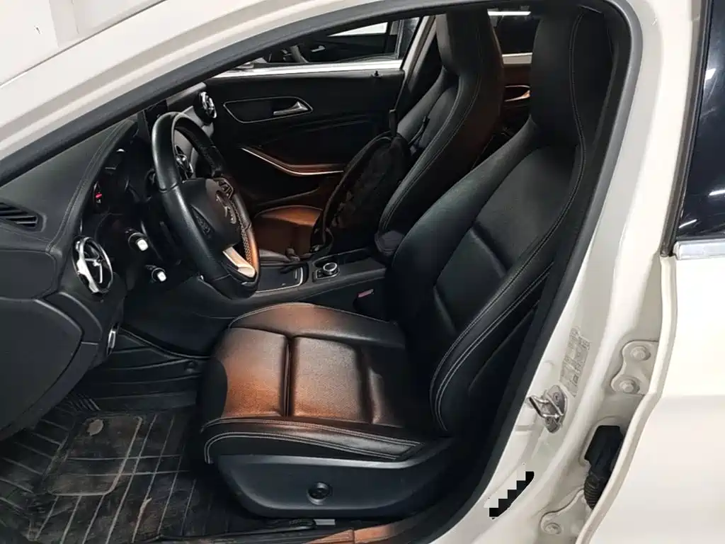 Mercedes-Benz GLA 2018 — фото 15