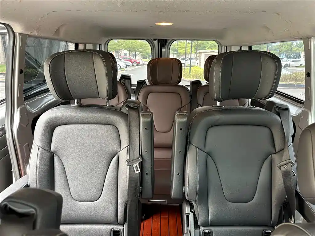 Ford Transit 2019 — фото 10