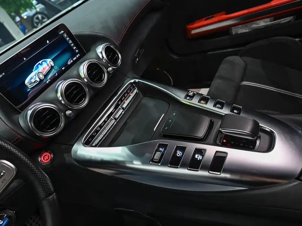 Mercedes-Benz AMG GT 2021 — фото 12