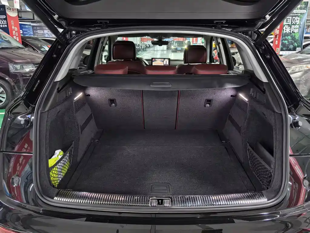 Audi Q5L 2023 — фото 16