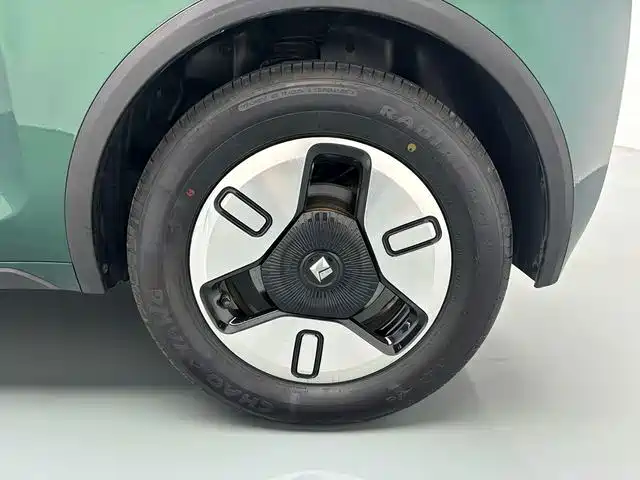 Baojun Kiwi EV 2022 — фото 11