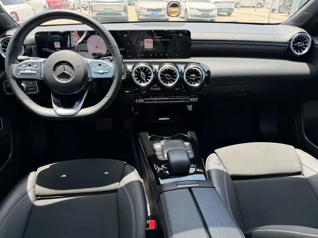Mercedes-Benz A-Class 2021 — фото 4