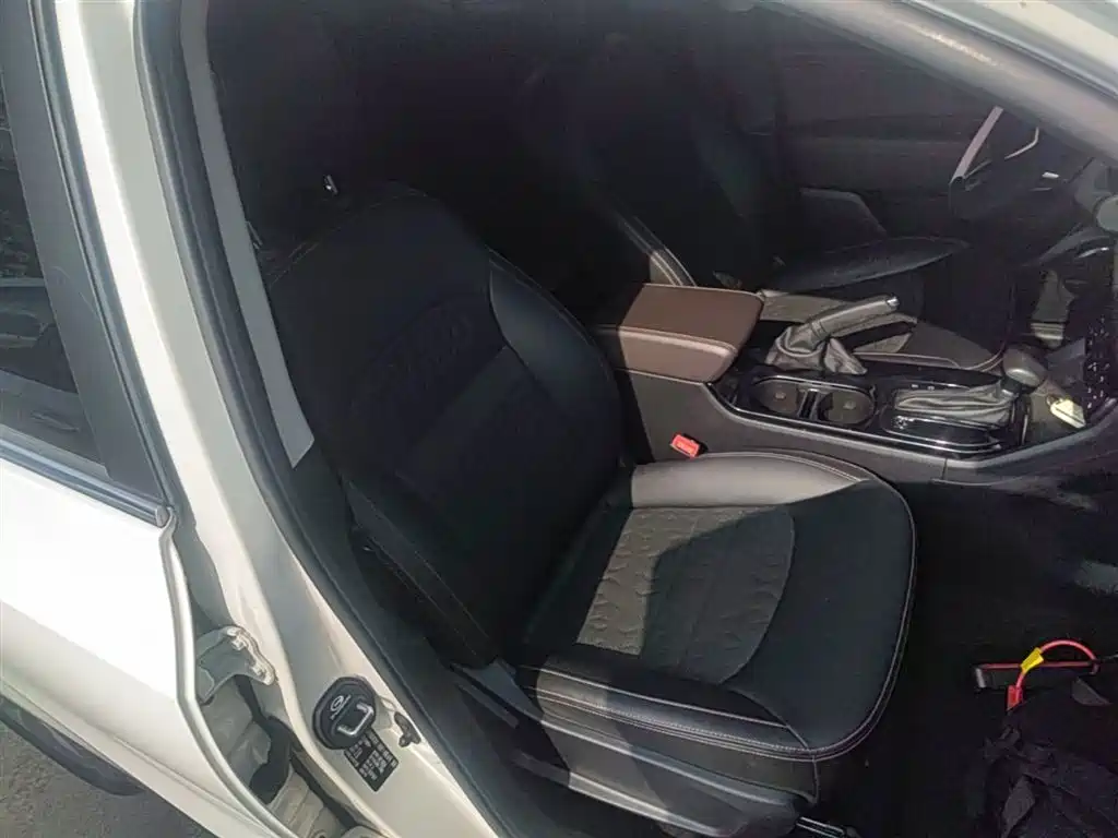 GAC Motor Trumpchi GS3 2018 — фото 20