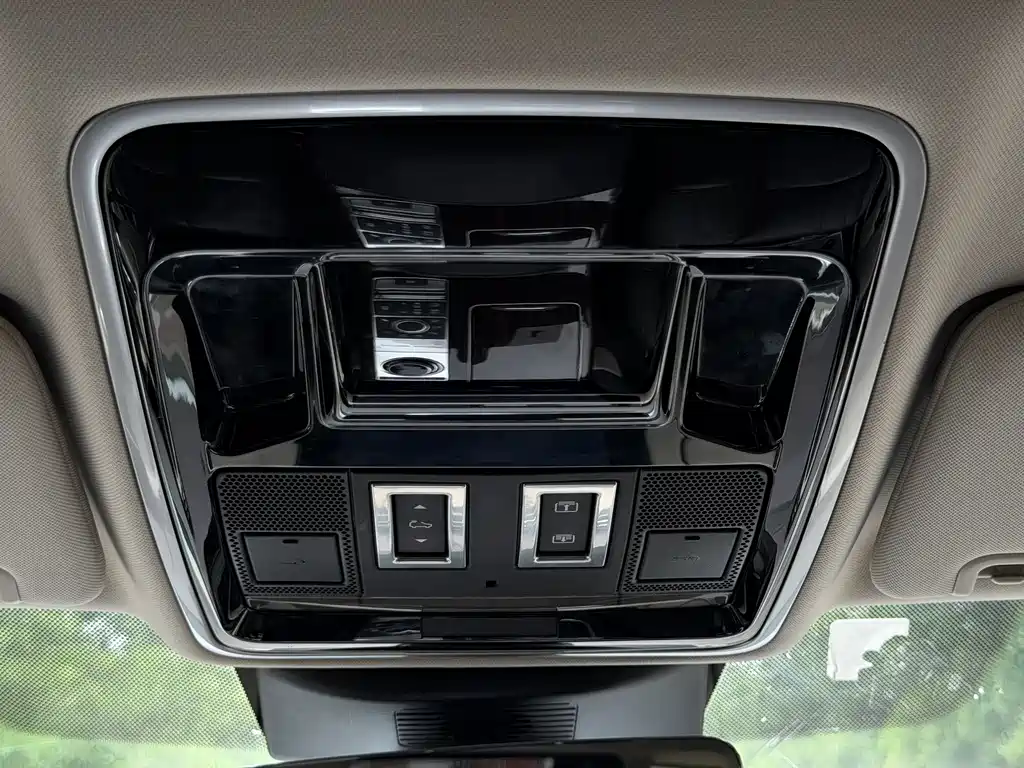 Land Rover Range Rover 2017 — фото 14