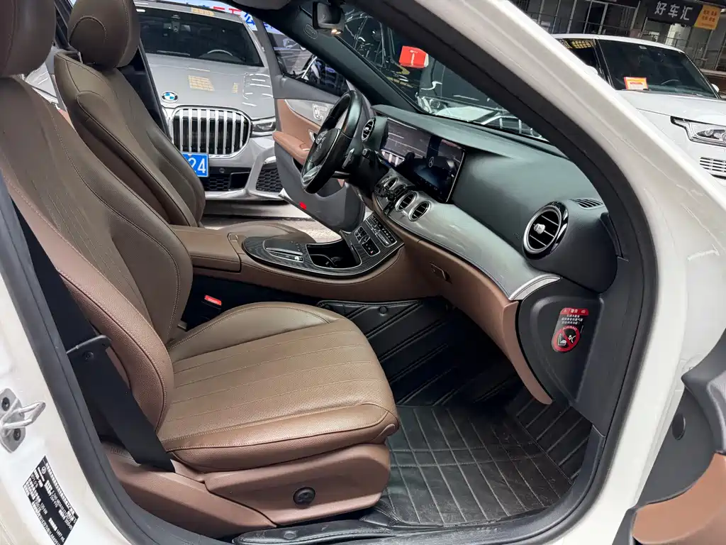 Mercedes-Benz E-Class 2020 — фото 16