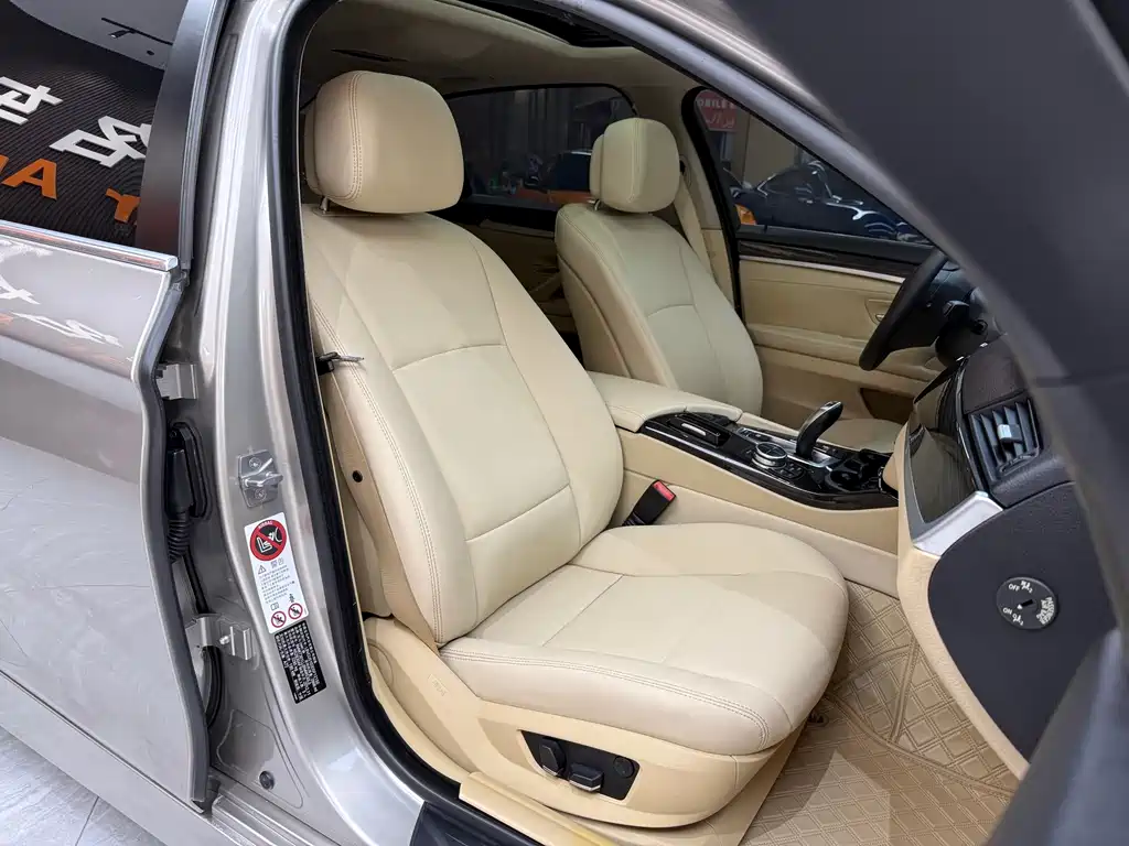 BMW 5 Series 2013 — фото 23