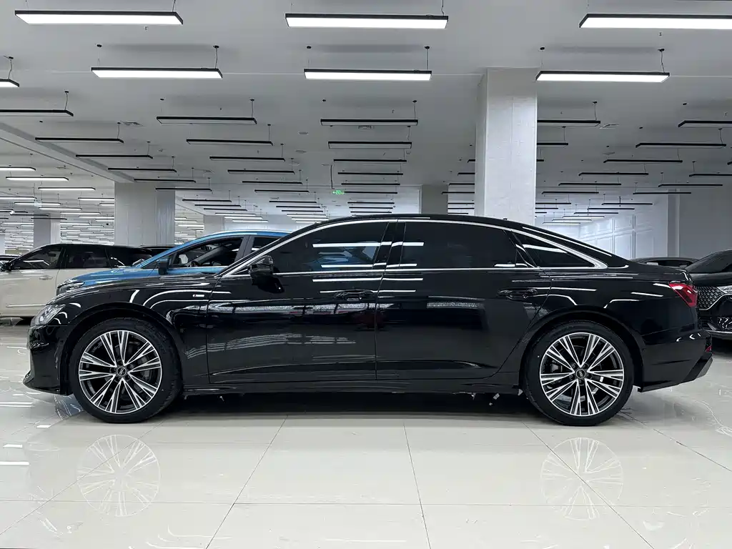 Audi A6L 2022 — фото 12