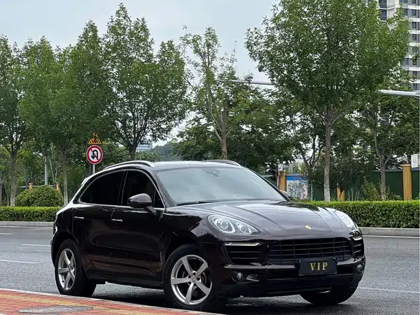 Porsche Macan 2016