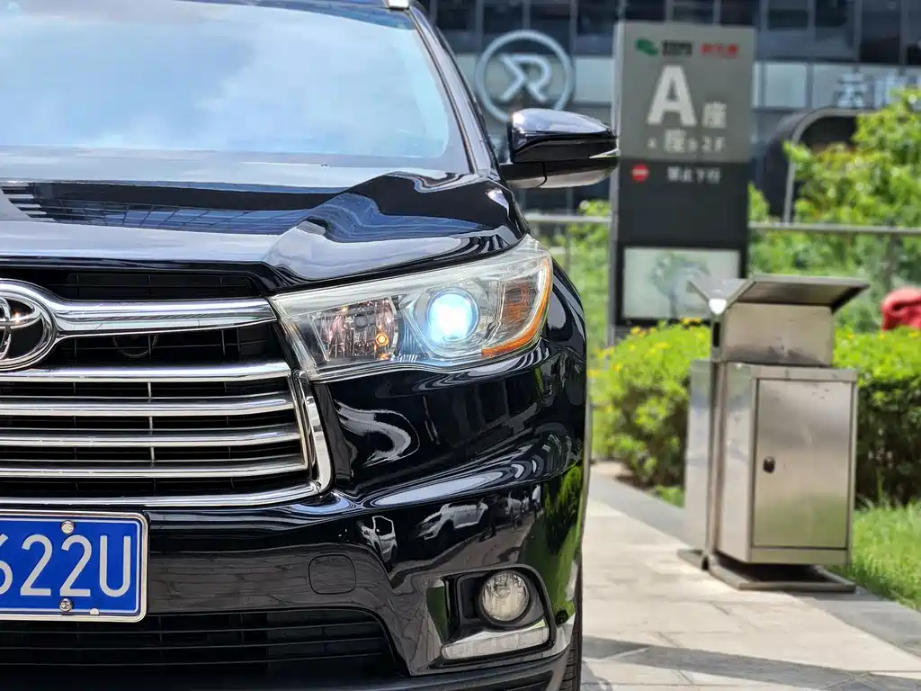 Toyota Highlander 2015 — фото 21