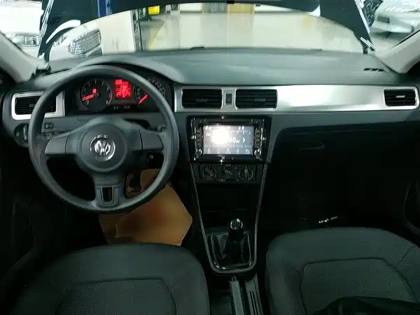 Volkswagen Santana 2015