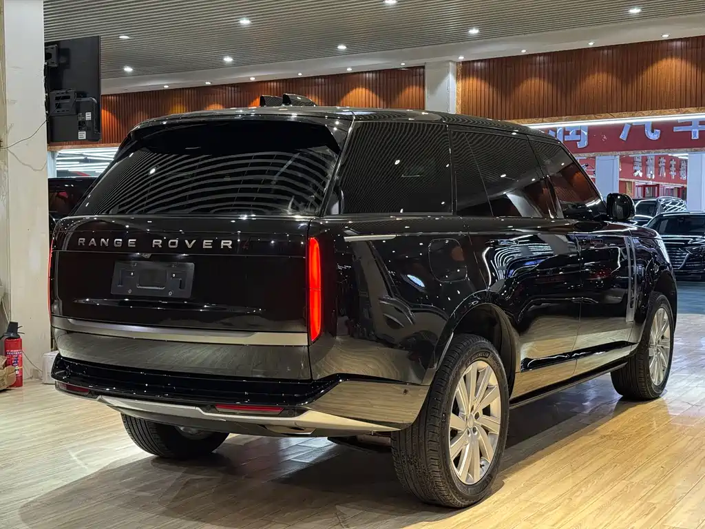 Land Rover Range Rover 2025 — фото 10
