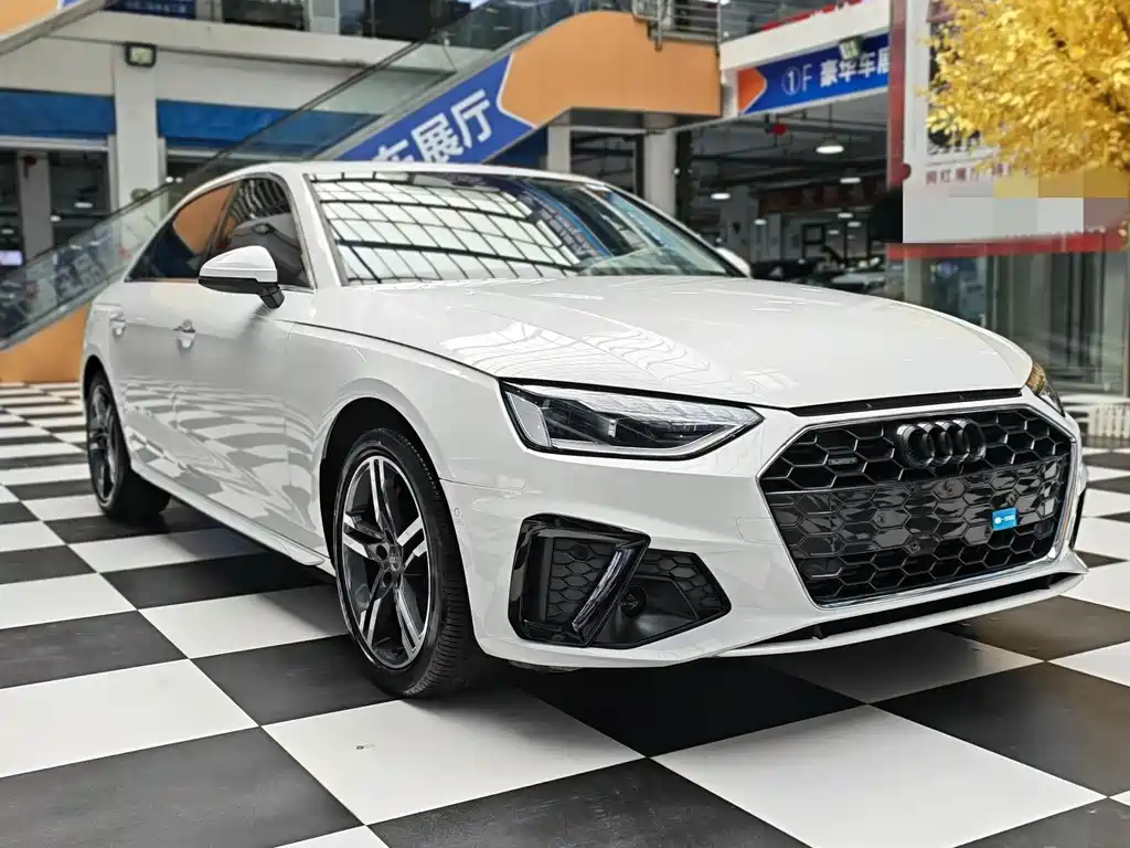 Audi A4L 2020