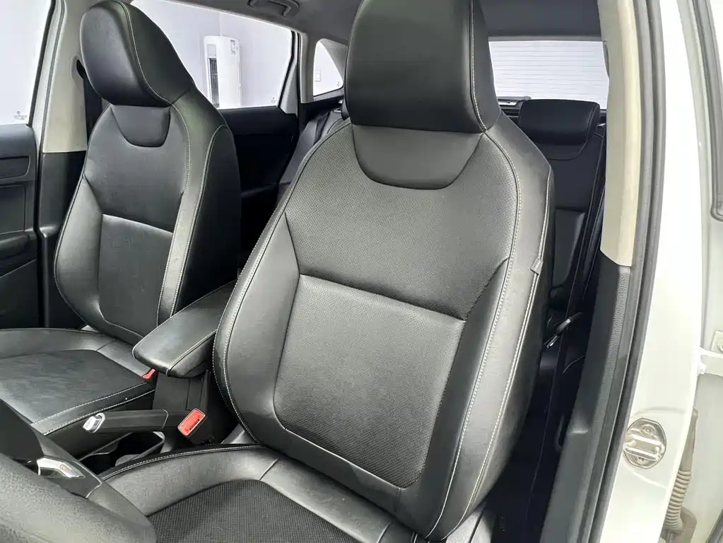 Skoda Kamiq 2023 — фото 11