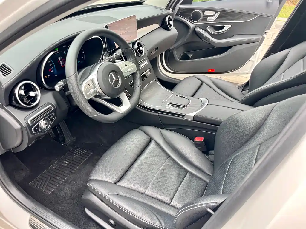 Mercedes-Benz C-Class 2020