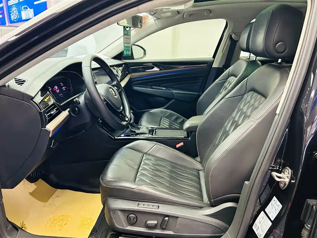 Volkswagen Passat 2019 — фото 19