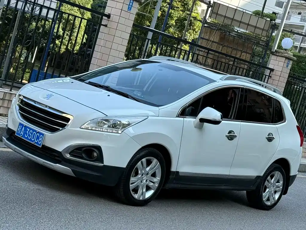 Peugeot 3008 2015 — фото 1