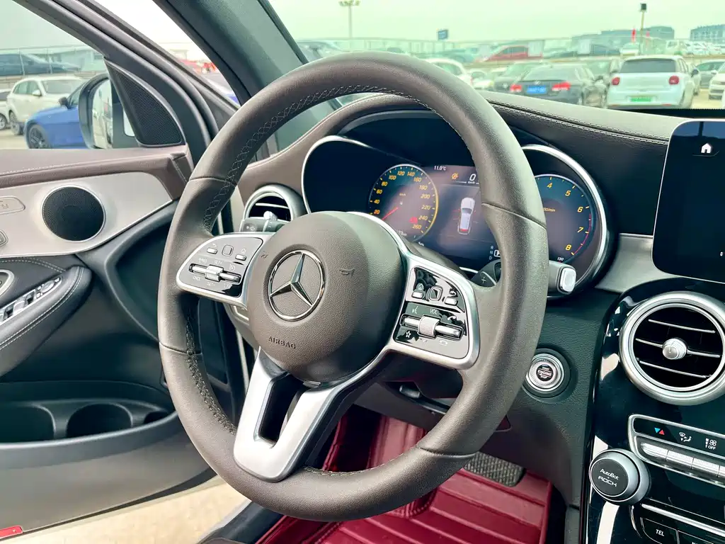 Mercedes-Benz GLC 2020 — фото 12