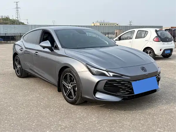 MG MG7 2023